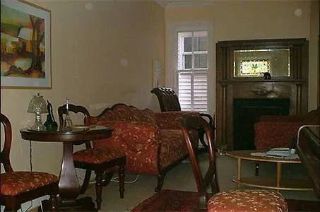 *** Bed and breakfast Australis Guest House Otawa Canadá